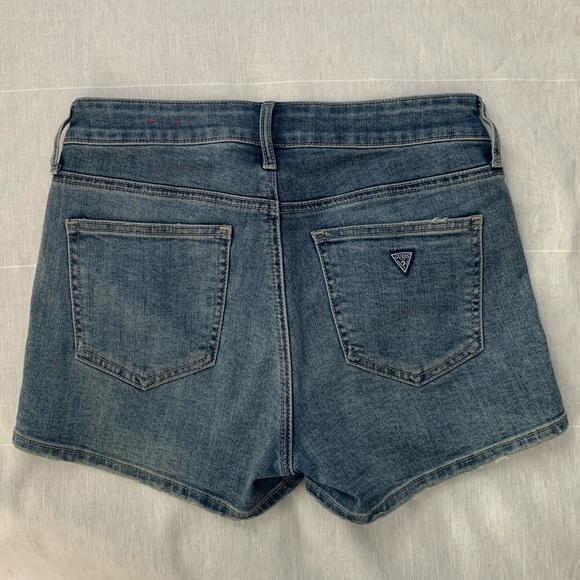 Guess denim shorts - Picture 2 of 4